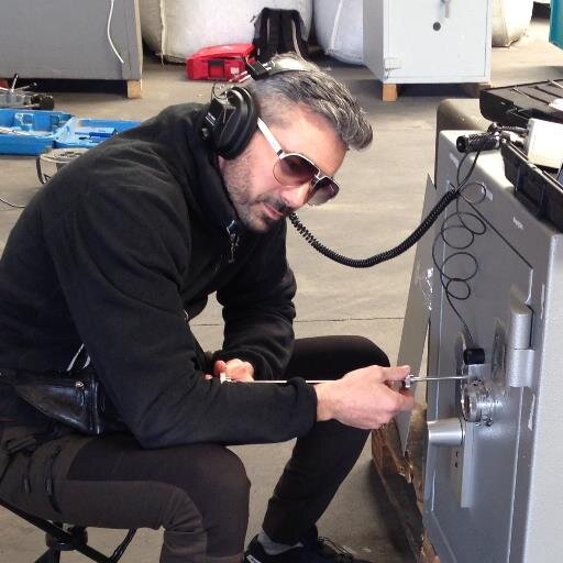 Keylock900900's profile picture. Professional locksmith, lockpicker, safecracker