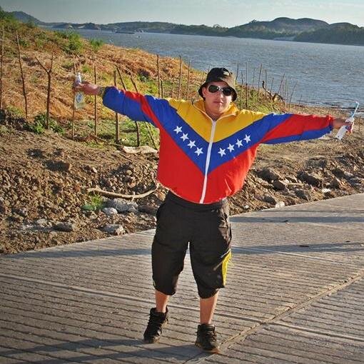 Radiologo ☢️
Deportivo Tachira amor que no traiciona.
G8 A.C.A.B