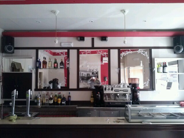 cafes,cañas,vinos y tapas