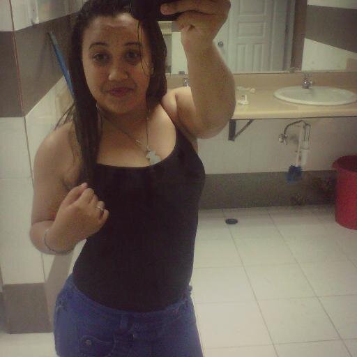 yami201060's profile picture. De tu infierno aprendí a jugar con fuego sin quemarme las alas.          Donde Piisa Una Astuta La Huella No La Borra Una puta