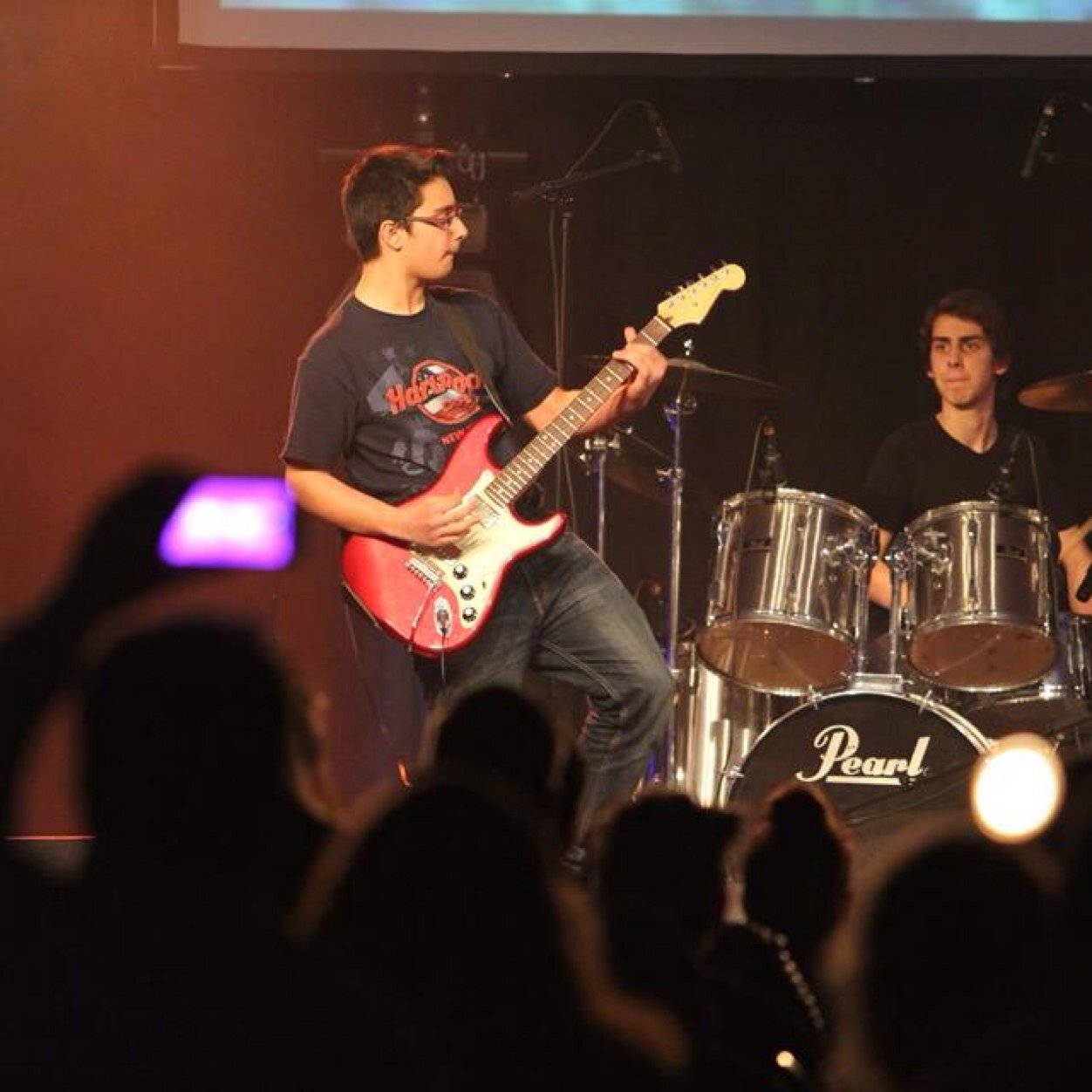 || David Jans || 16 jaar || Friese
Poort || Gitaar speler || #BroTag || KFC || Afham || Drachten ||