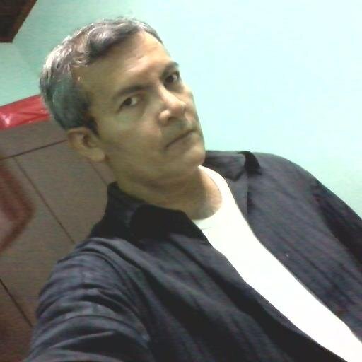 FORMADO EM GERENCIAMENTO EM REDES DE COMPUTADORES,FAZENDO PÓS-GRADUAÇÃO EM GESTÃO EM SEGURANÇA DE REDES DE COMPUTADORES,TÉCNICO EM INFORMÁTICA,TÉCNICO EM REDES