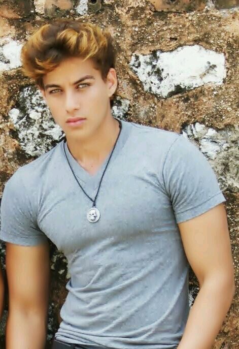 adriancastilloQ Profile Picture