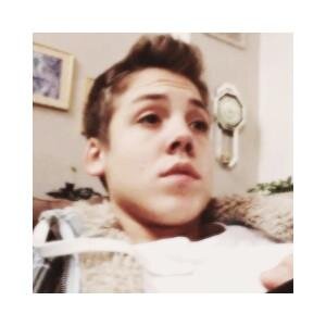 TranslateEspino's profile picture. magcon bitch