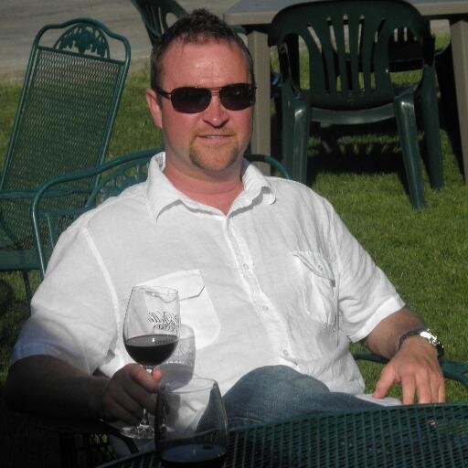 Hubby and Daddy, Healer and Body-Worker, Businessman, One Minute Philosopher... Aspiring to inspire and to be inspired!