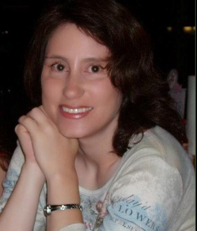 Victoria Lowell Profile