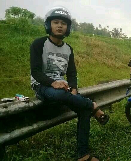 Goufar25's profile picture. Pin 7580977C