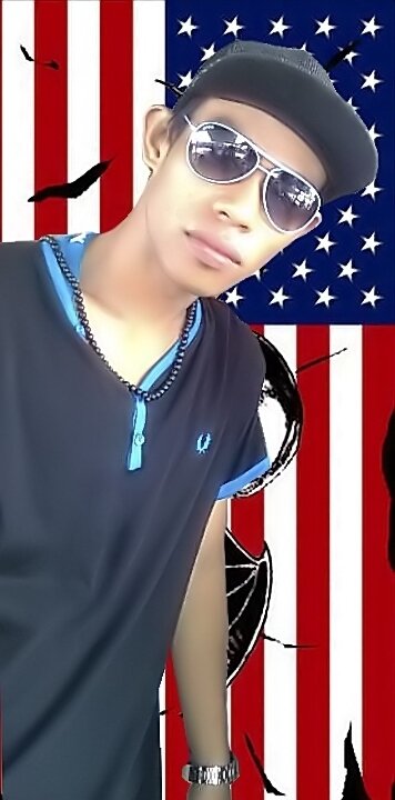 Goez_three's profile picture. Ingin mencintai dan di cintai dengan sepenuh hati. . .