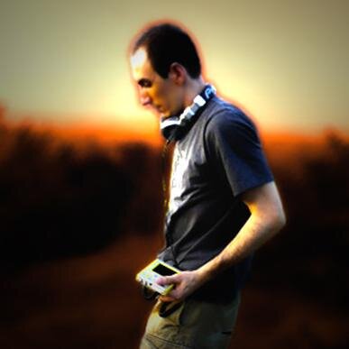 Dj / Producer / Remixer / 
Radio Host @ Digitally Imported
Bonzai, GreenSnakeRec, Old Sql Rec
