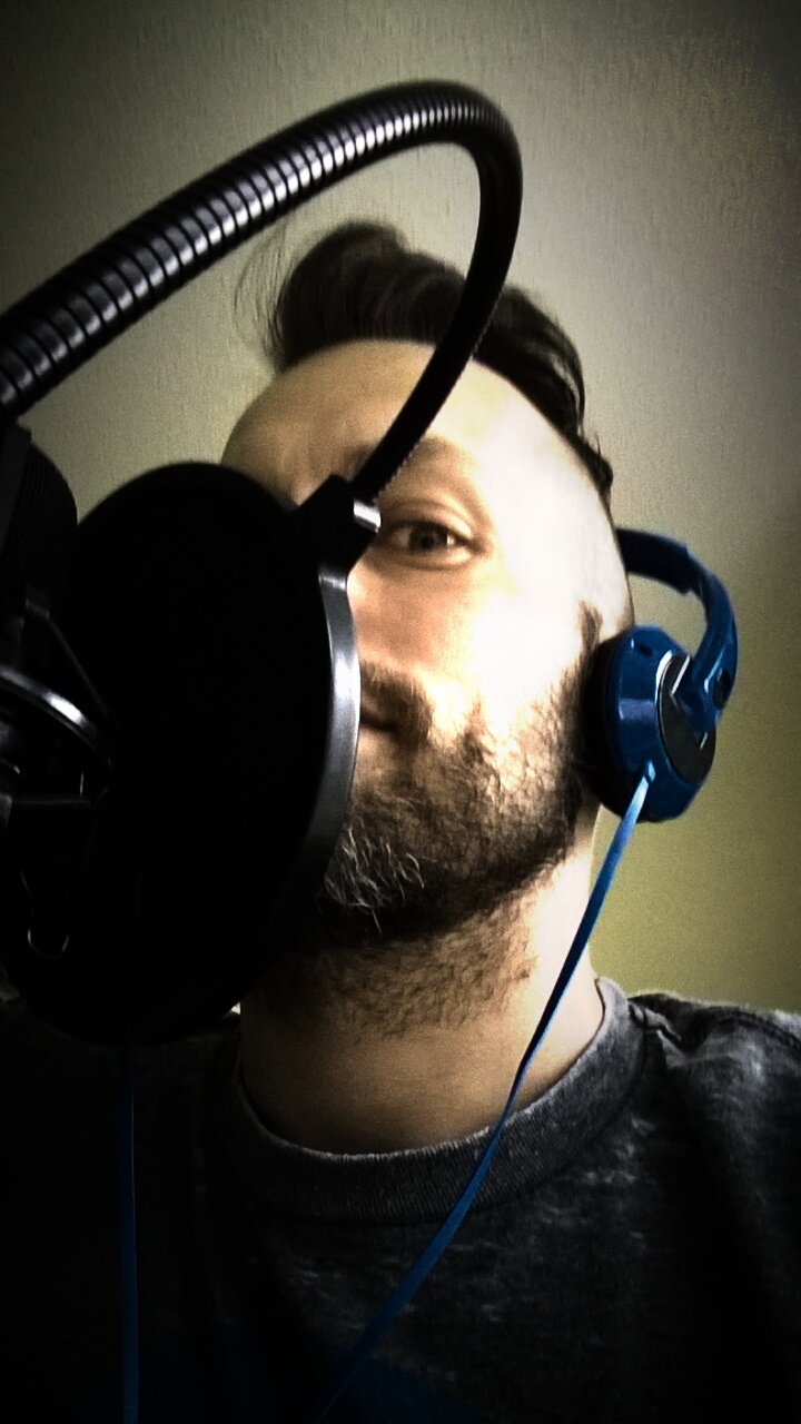 Kardon30's profile picture. Co-Host of Doin' It With Heather & Gabe.  Blogger @The Next Yesterday.