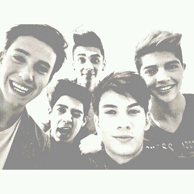 Los hechos, noticias y facts más importantes de la banda juvenil CD9, exclusivamente para ti.