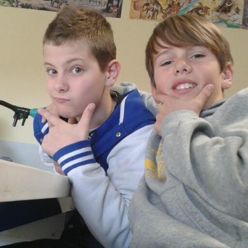 EtanEtMarvin's profile picture. 2 Garçons 
2 Jours
2 Délire
