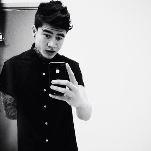 hey @rainstormlirry just gave you this free follow so you should go follow her and ask for a follow back