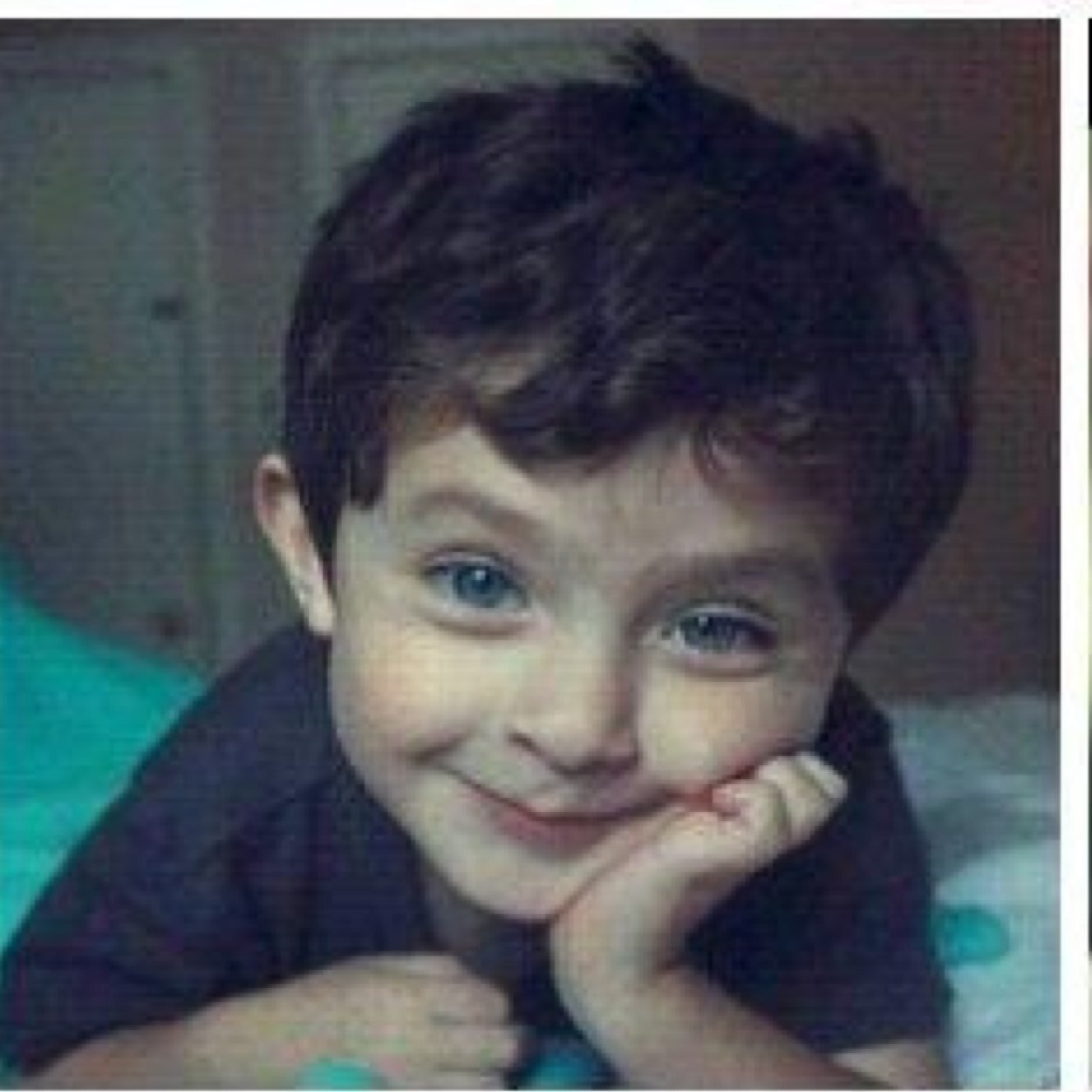 انا انسانه عايشه حياتي ع كيفي .. ومسعده نفسي بنفسي اكتبولي اي شي هنا #جوولي_انتي❤️❤️