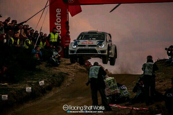 Solo fotos de coches, especialmente de World Rally Championship.
