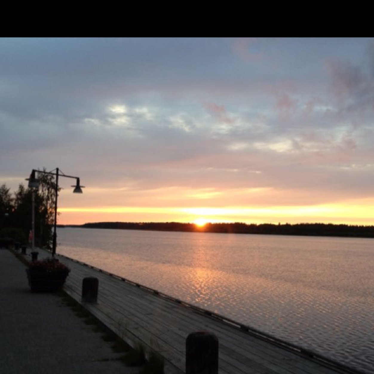 smfs1111's profile picture. أُمك أولاً والباقي تعوضهم الأيام