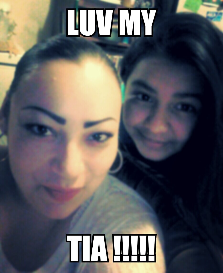 nicole88flores's profile picture. 