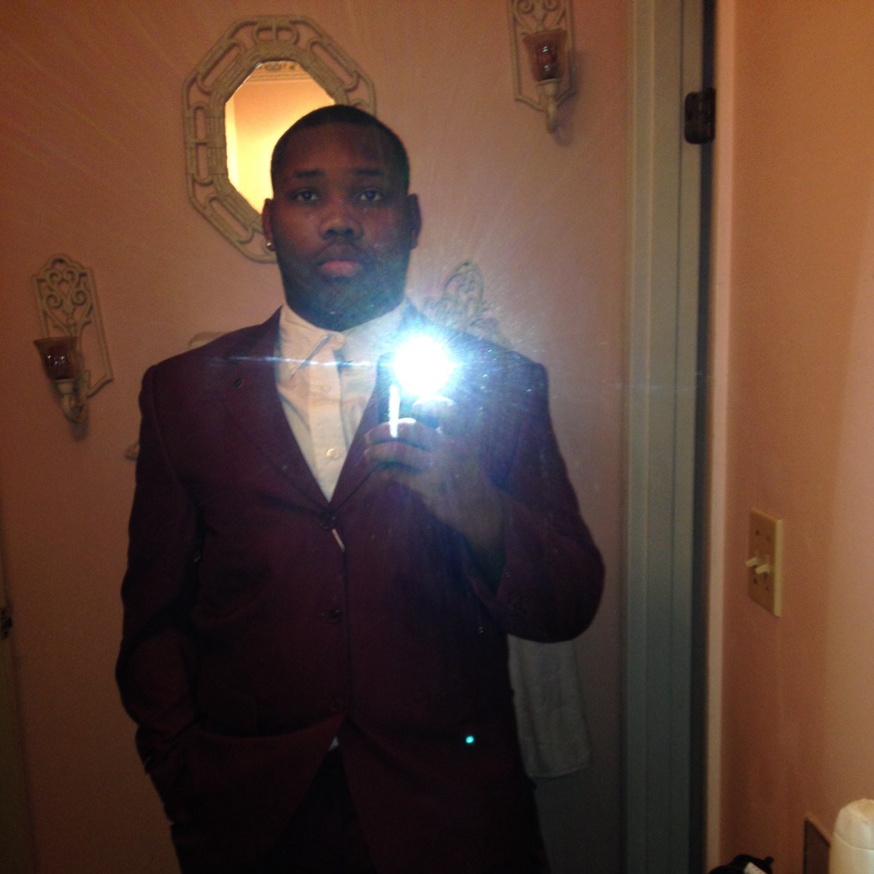 7Keepnreal's profile picture. Taken  6/1/14 
T.O.P ❤️❤️