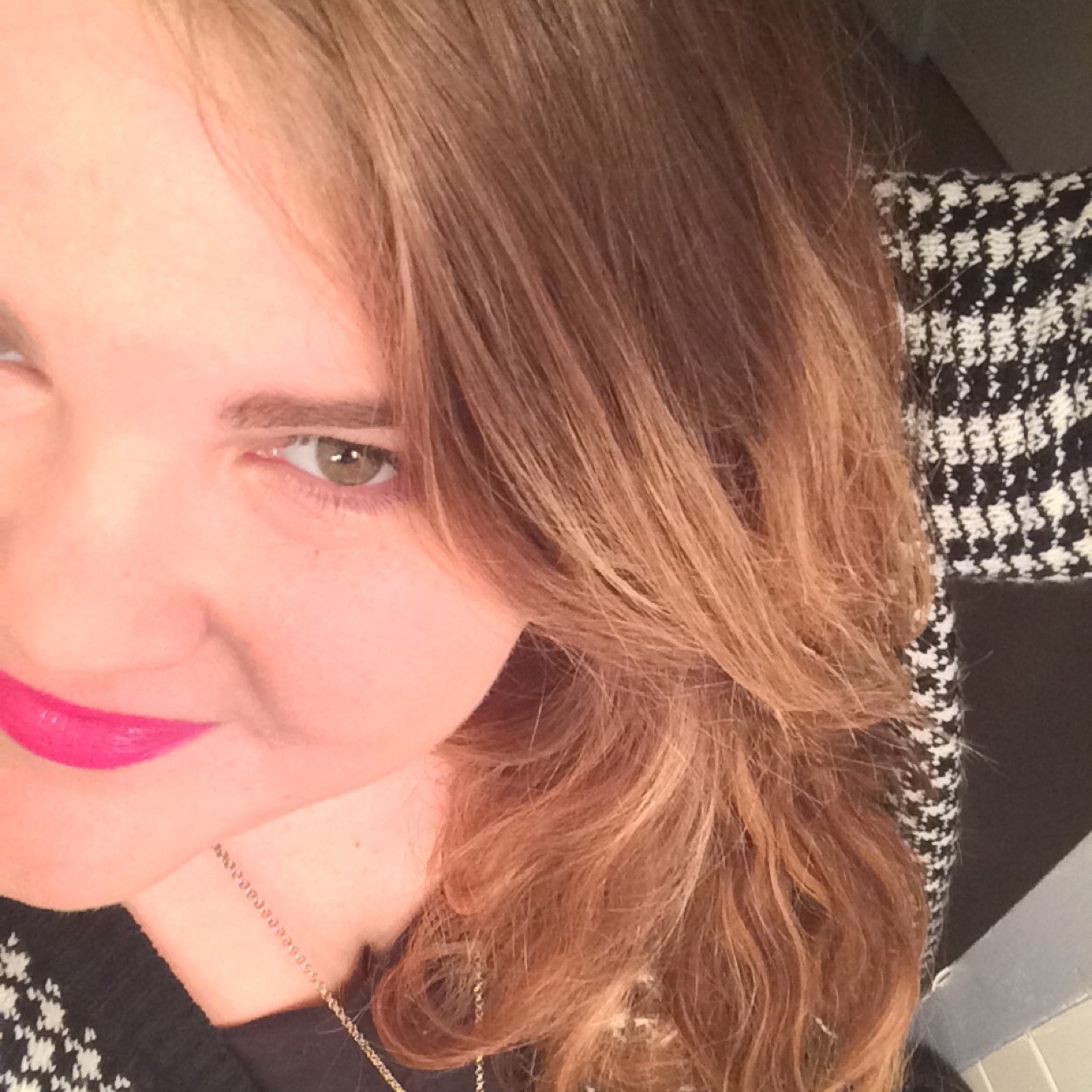UI/UX Designer, Artist, Music Enthusiast.