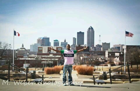 Prolly in da sky flyin wit da fishes, or maybe in da ocean swimmin wit da pigeons. #YG