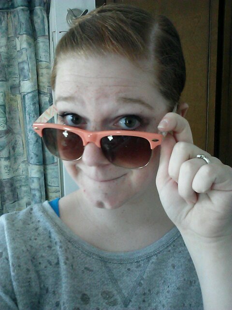 Hi! Im Kay, im a very bubbly person who is entirely obsessed with foxes! i also enjoy music and meeting new people! :)