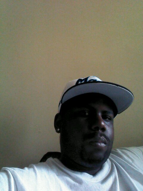 nun2fuckwit's profile picture. 