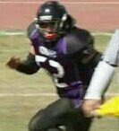 Mauricio Fabian es capitan defensivo y middle linebacker de los Central Crows de Santo Domingo, Rd.
