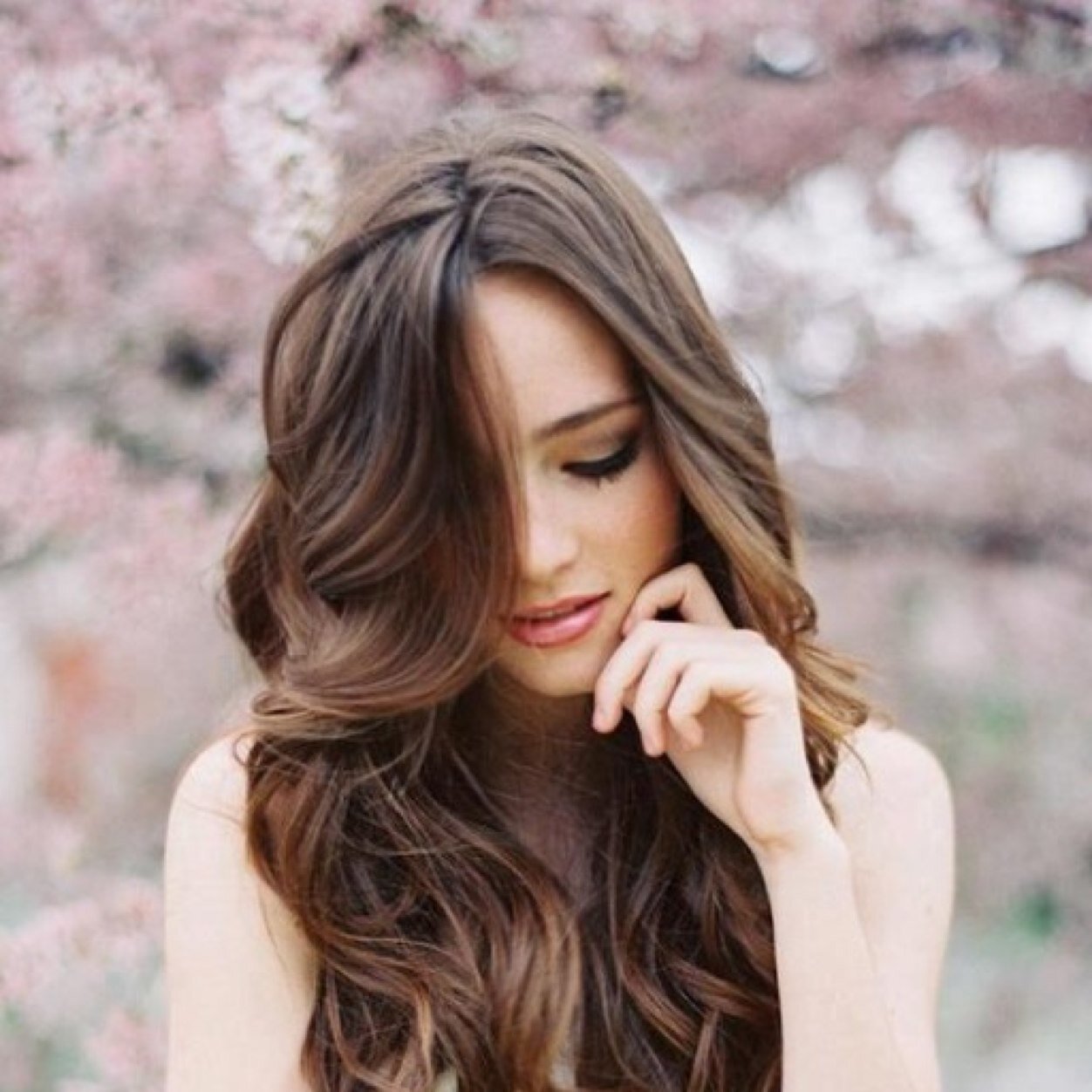 ~rp account~ Candice Jones or Candy! Brown hair and blue eyes Singer and guitar player. #Taken by @CasDean_ I can see ghosts and help them pass on