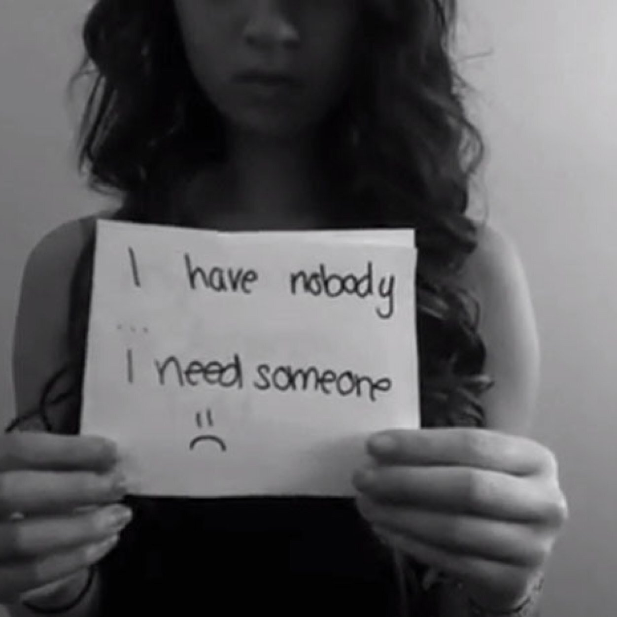 I AM LOUIS AND LIAM GIRL. I SELFHARM. I AM BULIMIC. I AM JUST ANOTHER SUICIDE GIRL. NOBODY CARES ABOUT ME