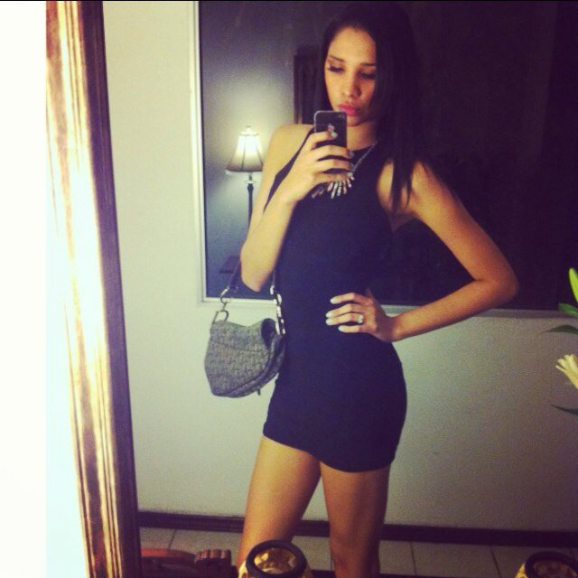 Honduran Model. . . Instagram: @claudiamtss