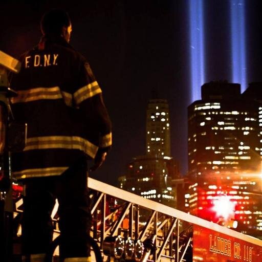 alangermanmoya1's profile picture. 