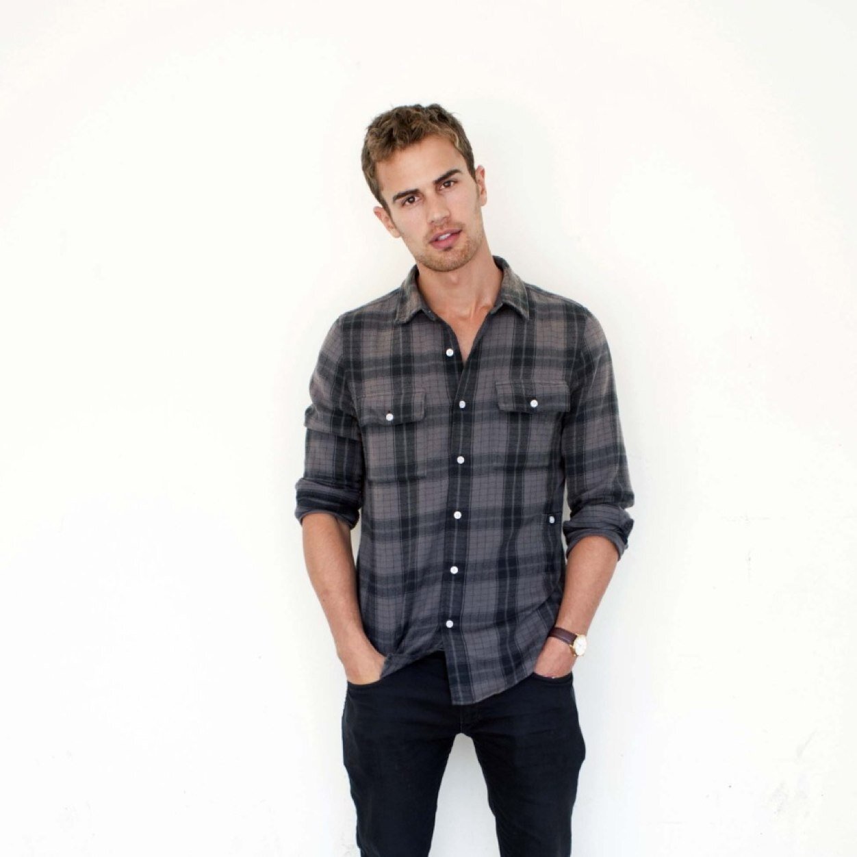 Theo james,divergent,shailene woodley