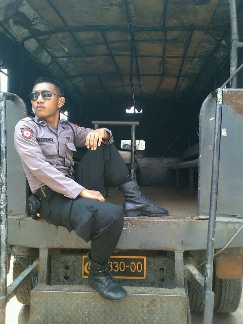 andyakur's profile picture. Bagaimana Mungkin kita mau mendapat Hasil yg Beda sementara kita masih melakukan Kebiasaan yg Sama | اللَّهُمَّ يَسِّرْ وَلاَ تُعَسِّرْMove.. Move.. Move...