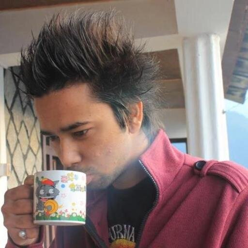 Sujanhere's profile picture. Living up my life!!