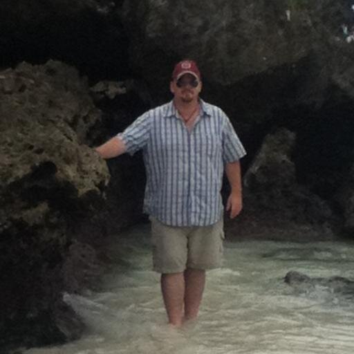 Entrepreneur, traveler, internet marketer, and coach. I love the online world and all the possibilities it brings.