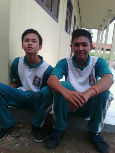 Jangan banyak omong! ANE TUSBOL KALAU BANYAK OMONG WKWKWK