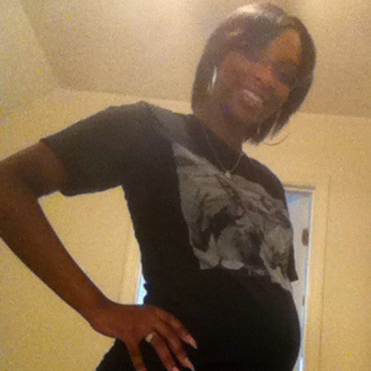 _LowKeee_'s profile picture. - Kesha Berry ; | 19 | ; Ole Miss University ; Follow Me! #TupacArmy