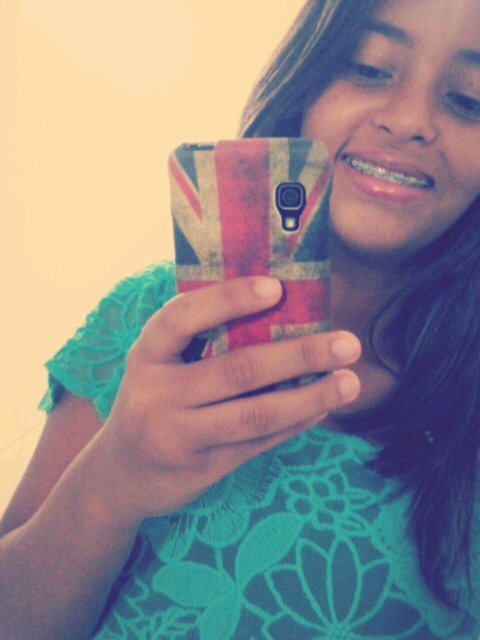 Instagram: @riquellysantoss