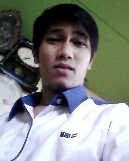 Nama : Maskur, TetaLa : 02 september 1991, 3 KeLuarga