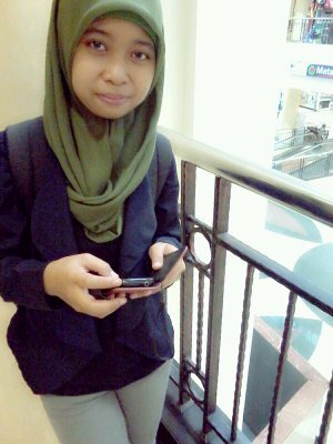 Ratnafitriasar1's profile picture. penyuka farmasi forever