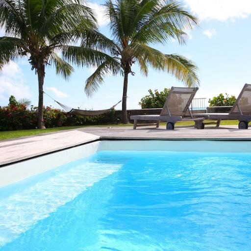 Benefits of opting pool service Coral Springs include timely and thorough cleaning of your pool, maintaining healthy pH levels, servicing of pool .