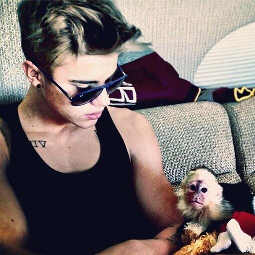 @justinbieber  First, I'll acknowledge
All trust has been broken
A successful recovery
I pray for us at night..Oficial  @meninosmurf ...