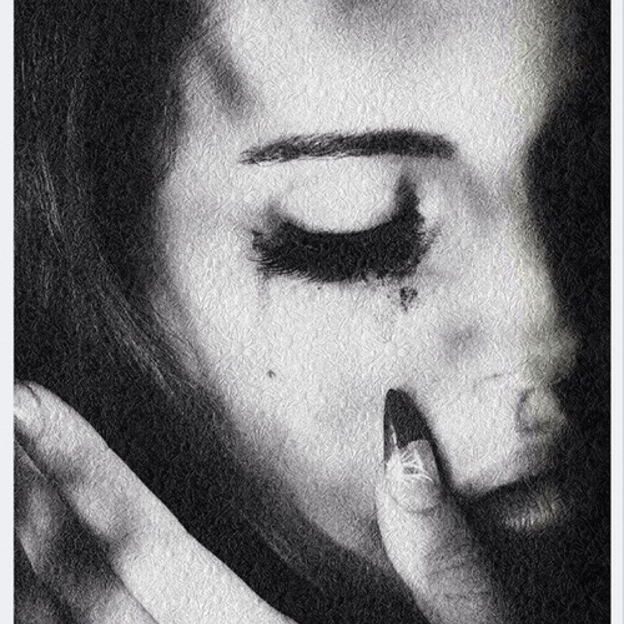 deprssionx's profile picture. young // unhappy