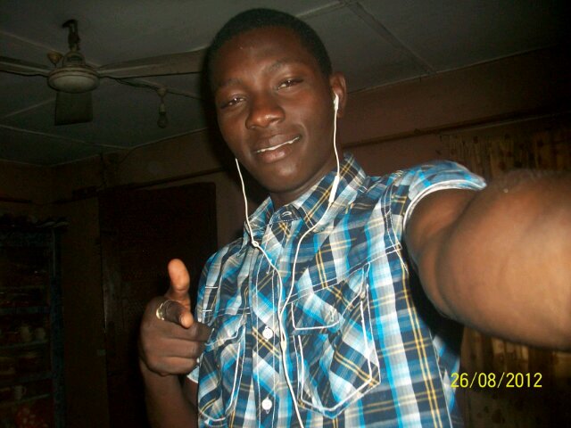 Am kind ,honest and humble like meeting pple with respect