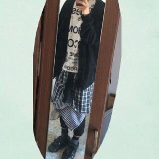 初めまして、よっっしーです！ダンスやってます。踊り手さんの動画みるのが好きです。むすめんキテます。