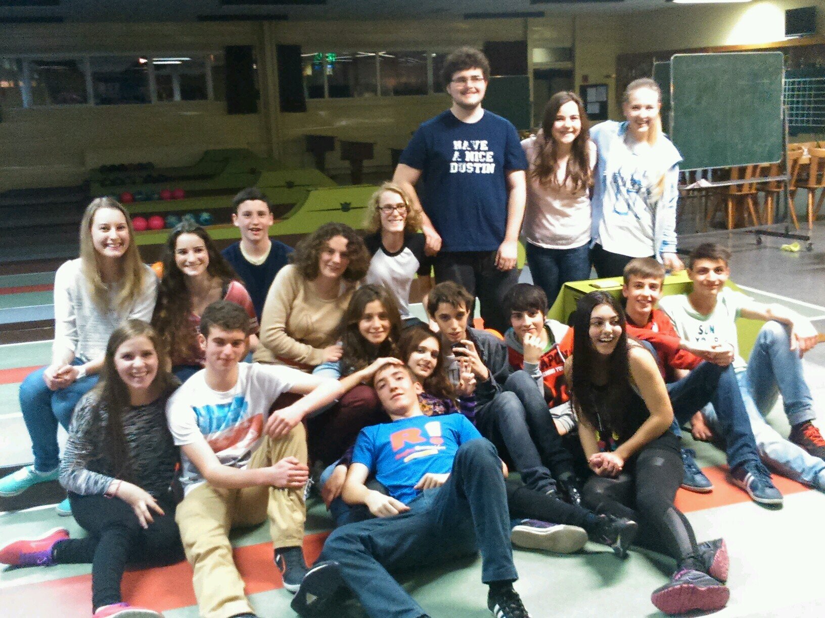 Srs_ADB's profile picture. Tiran mas dos tetas que dos carretas / El tubo rojo/Parkur Papi!!