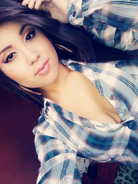 YanasNOTcute Profile Picture