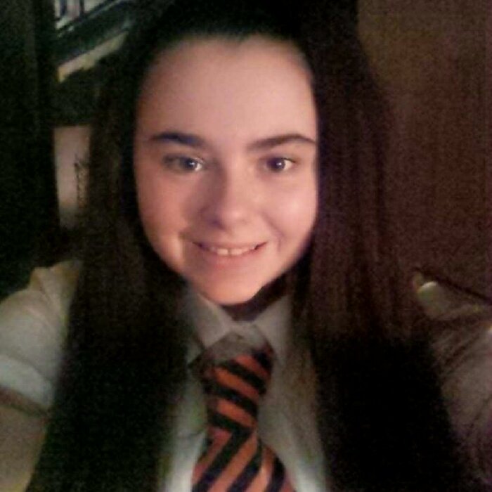 Am a Scottish teenager that loves music and animals :) ctfxc pvp bfvsgf shaytards and the randomers are amazing :) :).     My other account is @ Onedirection7