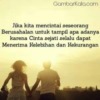 Aku sllu apa adanya, tidak sombong, dan tak memandang seseorang dari fisiknya.. Jika ingin mengenalku silahkan follow @mencaricinta bagi yg ingin berteman:)