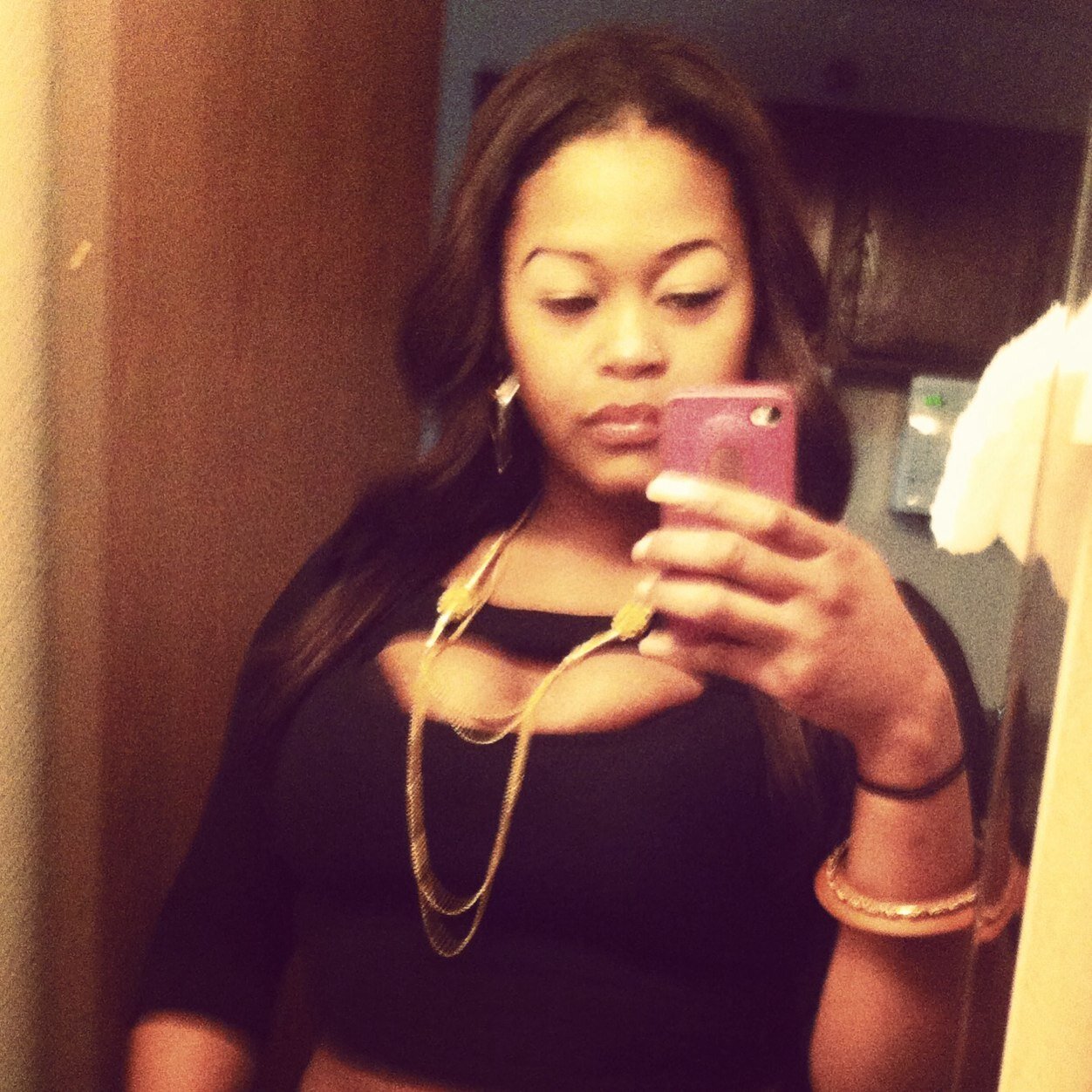 Playin ball is all i kno how to do other than being 100% real.. #Team Leo, #Team pretty eyes....
